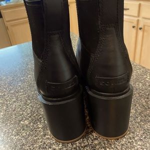 Sorel black bootie